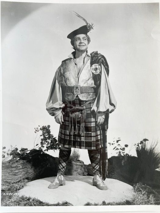 Lot 532: Eddie Quillan unsigned photo