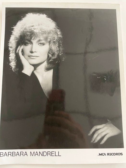 Lot 533: Barbara Mandrell vintage photo