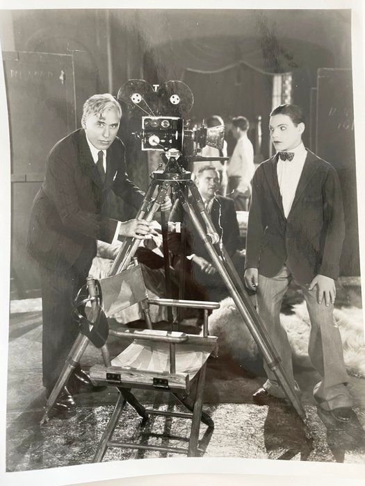 Lot 558: Eddie Quillan unsigned photo