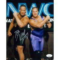 Lot 13: WWE WWF Wrestler Rob Van Dam Signed Photo