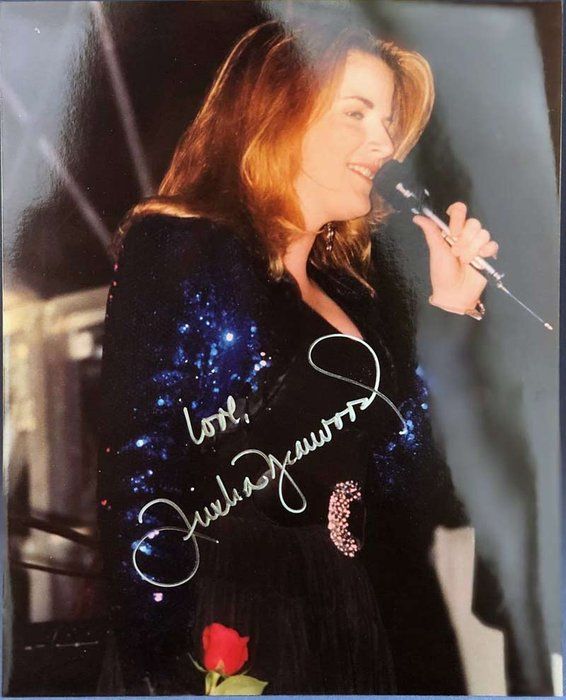 Lot 180: Trisha Yearwood signed photo
