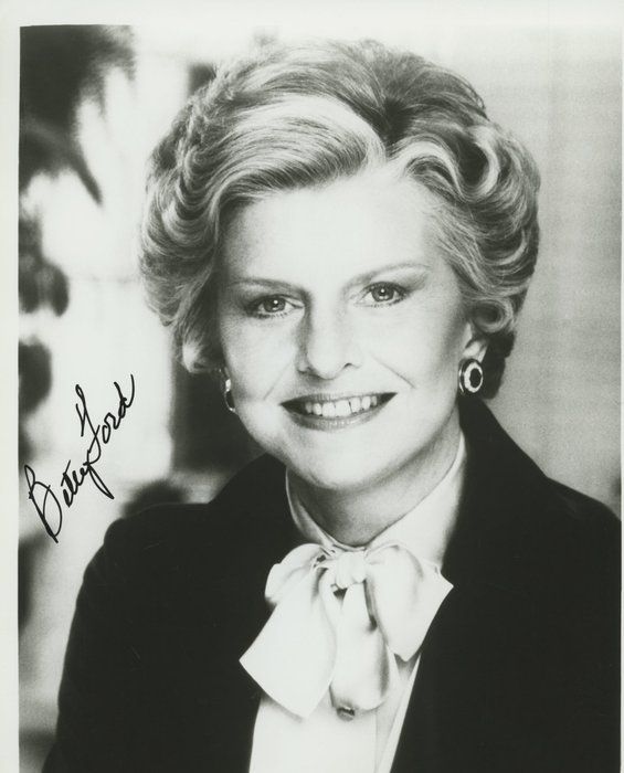 Lot 211: Betty Ford signed photo