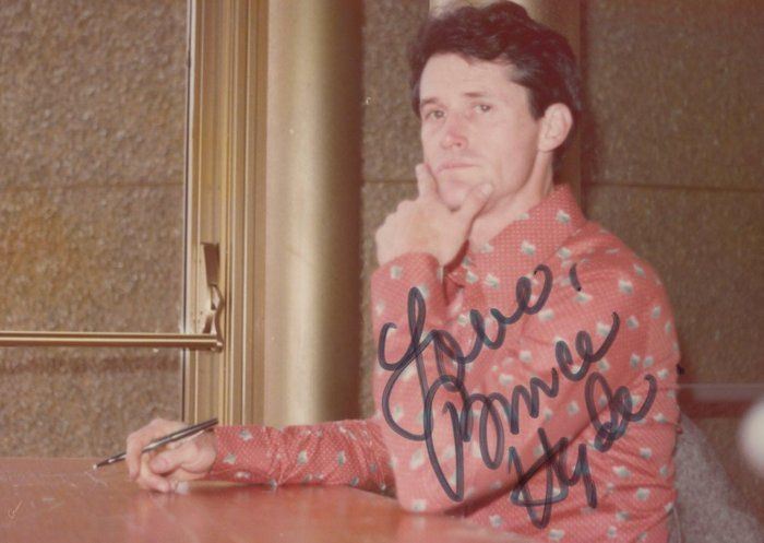 Lot 29: Star Trek Bruce Hyde signed photo