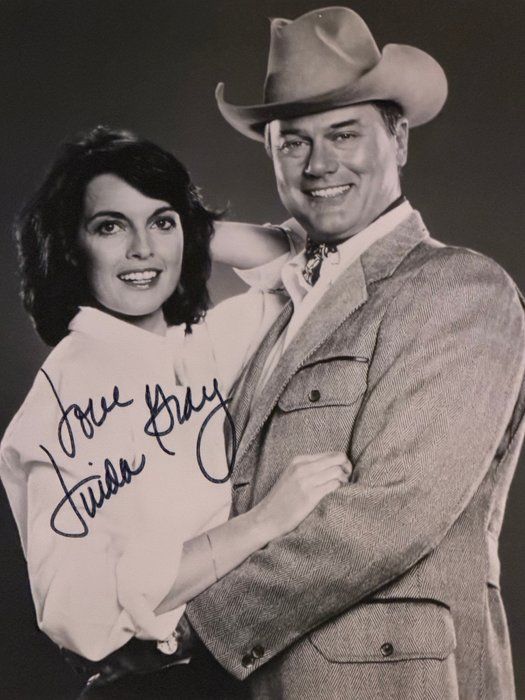 Lot 38: Dallas Linda Gray signed photo
