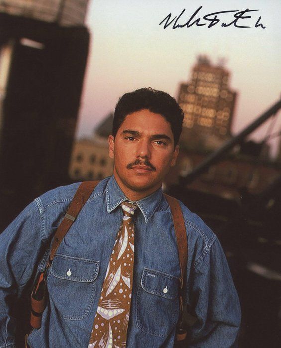 Lot 115: NYPD Blue Nicholas Turturro signed photo