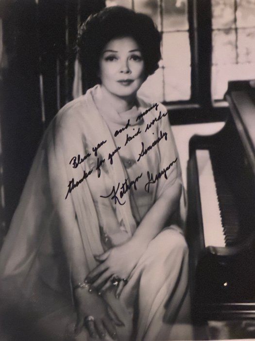 Lot 125: Showboat Kathryn Grayson signed photo
