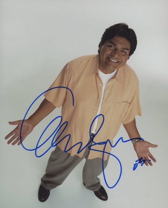 Lot 146: Funnyman George Lopez signed photo