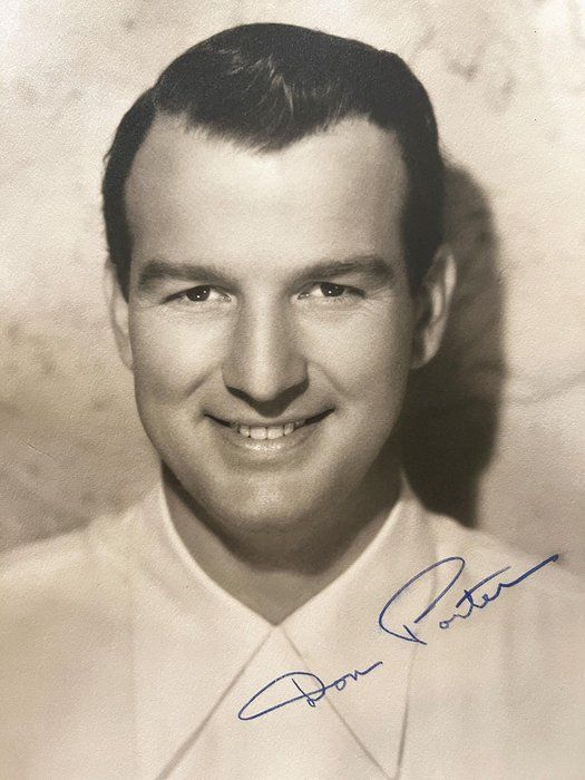 Lot 213: Gidget Don Porter signed photo