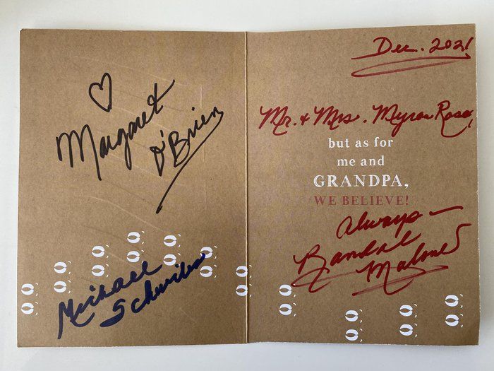 Lot 232: Margaret O'Brien signed holiday card