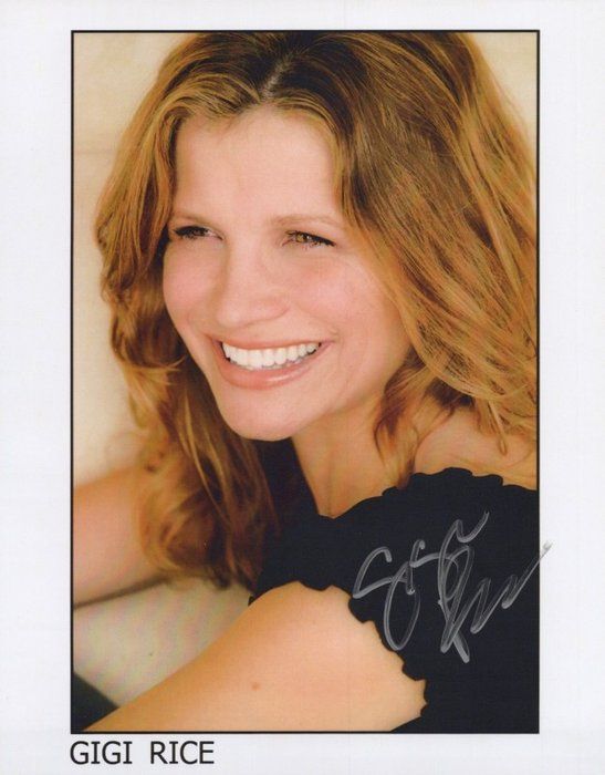 Lot 270: The John Larroquette Show Gigi Rice Signed Photo