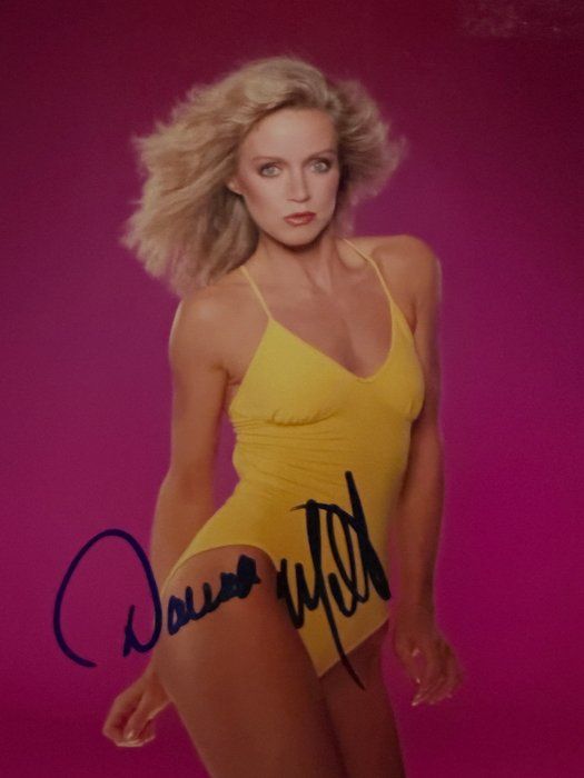 Lot 283: Knots Landing Donna Mills signed photo