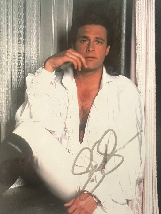 Lot 310: Dynasty John James signed photo