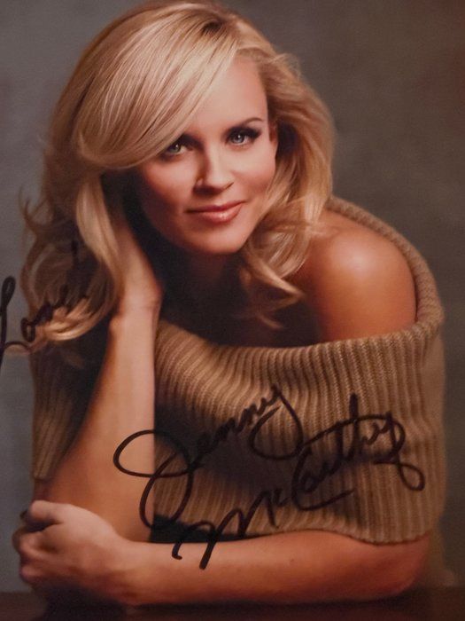 Lot 425: Comedian Jenny McCarthy signed photo