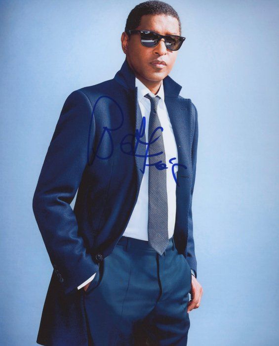 Lot 453: Babyface Kenny Edmonds signed photo