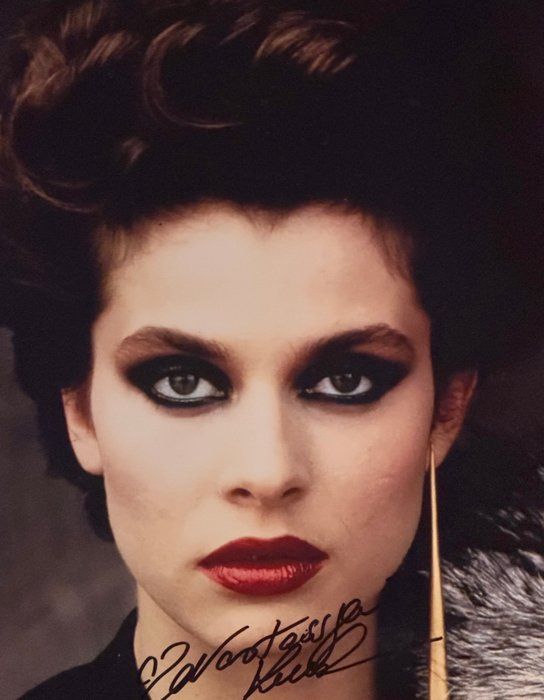 Lot 489: Paris Texas Nastassja Kinski signed photo