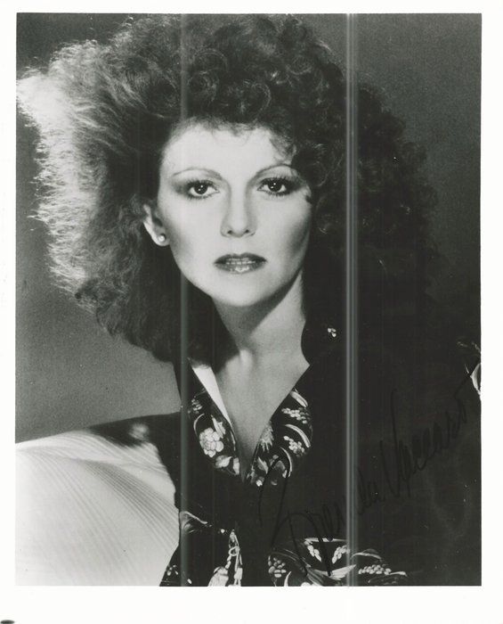 Lot 509: Midnight Cowboy Brenda Vaccaro Signed Photo