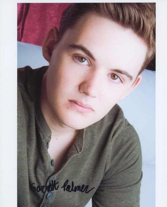 Lot 522: Dolphin Tale Garrett Palmer signed photo