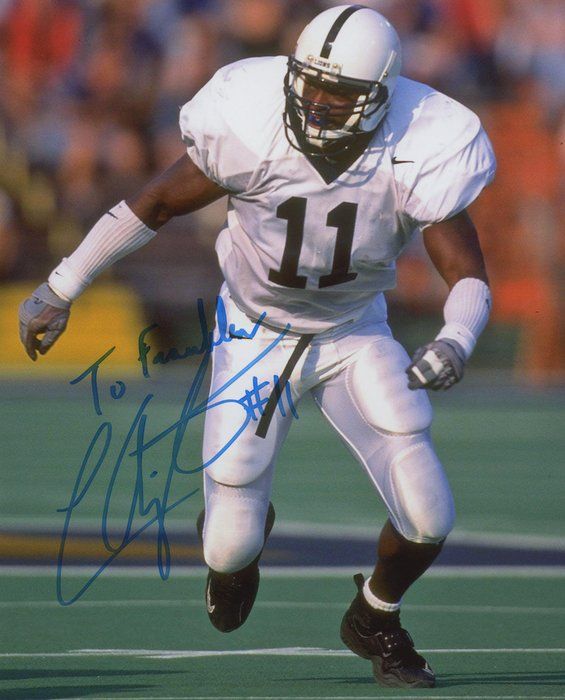 Lot 551: NFL Lavar Arrington signed photo