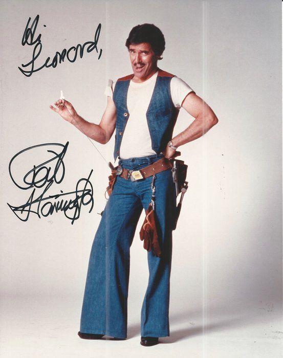 Lot 560: One Day at a Time Pat Harrington Signed Photo
