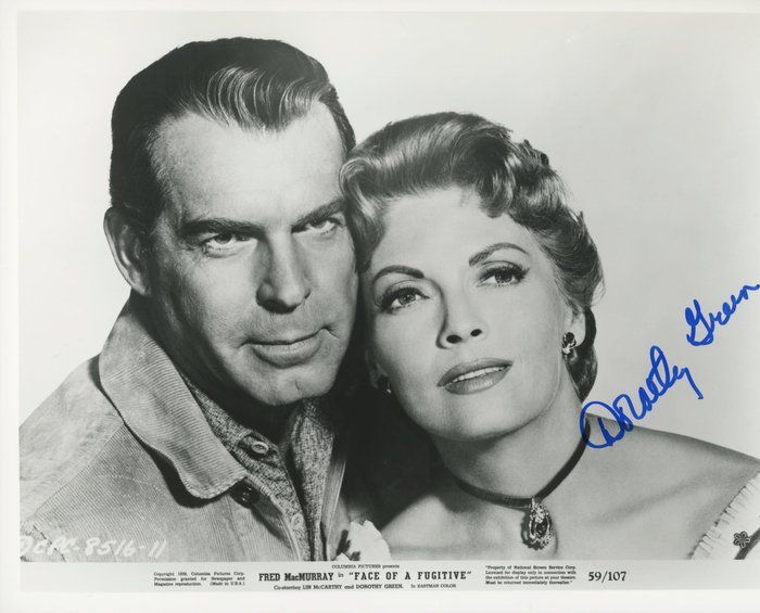 Lot 580: Face of a Fugitive Dorothy Green signed movie photo