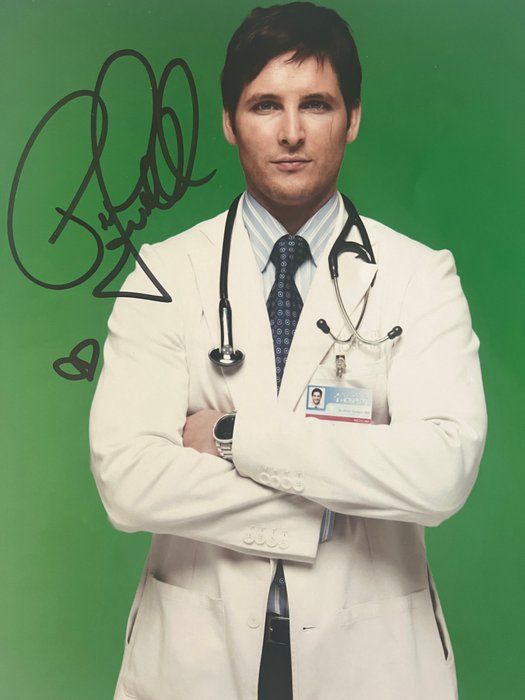 Lot 590: Nurse Jackie Peter Facinelli signed photo