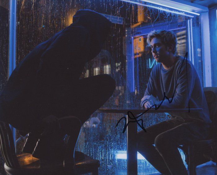 Lot 602: Death Note Nat Wolff signed photo