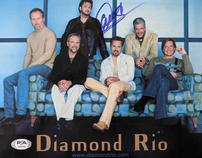 Lot 639: Diamond Rio Signed Photo - PSA Authenticated