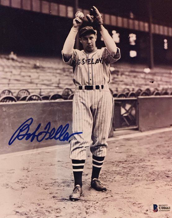 Lot 694: Cleveland Indians pitcher Bob Feller signed photo