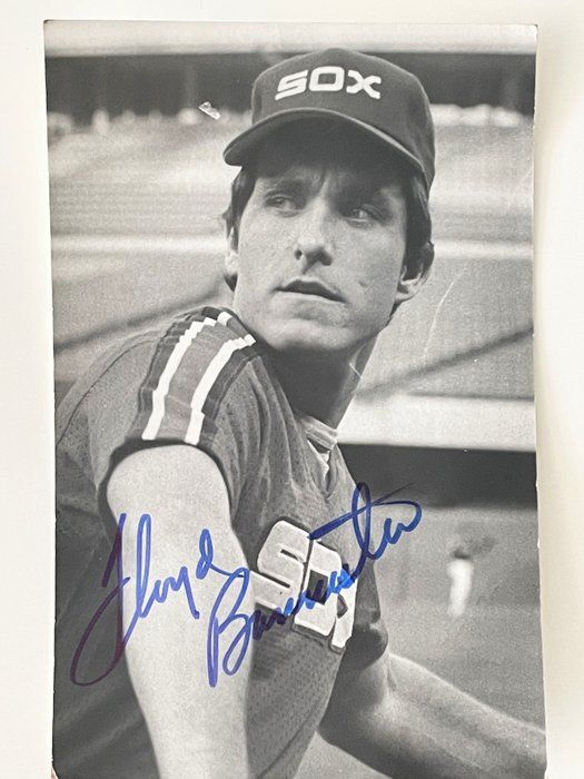 Lot 501: Chicago White Sox Floyd Bannister signed photo