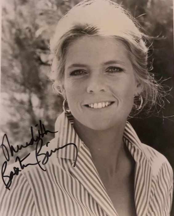 Lot 504: Family Ties Meredith Baxter signed photo