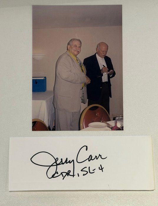 Lot 509: Astronaut Jerry Carr Signed Card