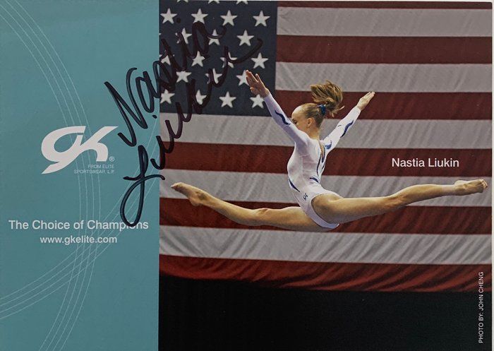Lot 510: Gold medalist Nastia Liukin signed photo