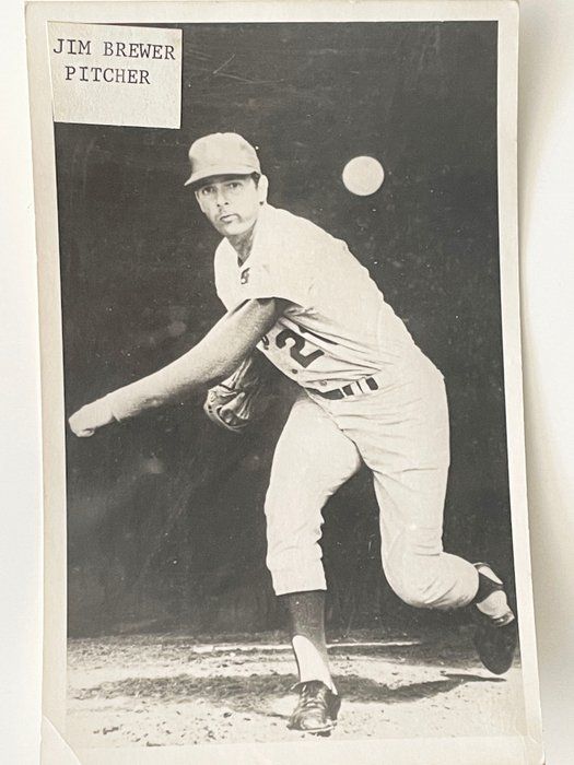 Lot 518: Jim Brewer signed postcard
