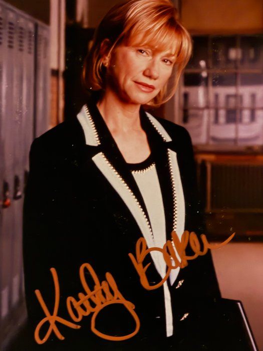 Lot 591: Picket Fences Kathy Baker signed photo