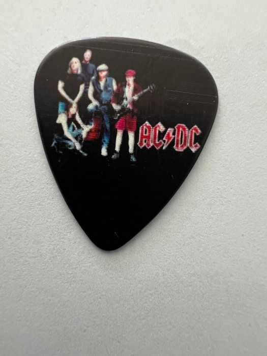 Lot 5: AC/DC guitar pick