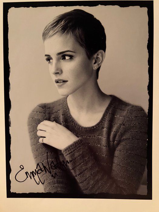 Lot 302: Emma Watson facsimile signed photo. 8x10 inches