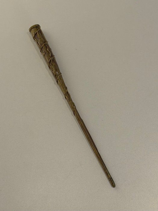 Lot 355: Harry Potter Toy Wand