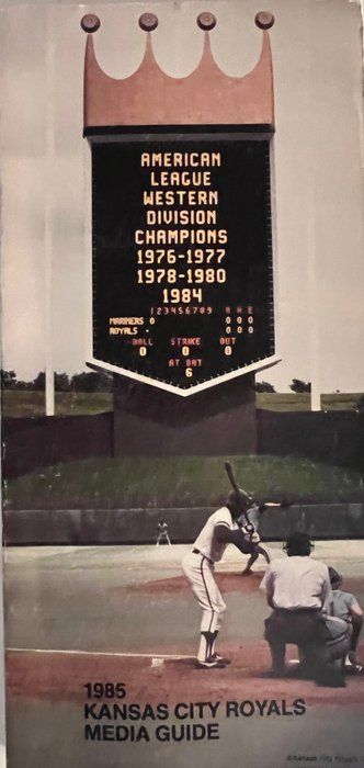 Lot 359: 1985 Royals Media guide. 4x9 inches