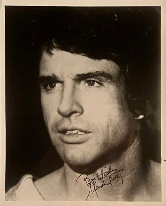 Lot 362: Dick Tracy Warren Beatty Facsimile Signed Photo