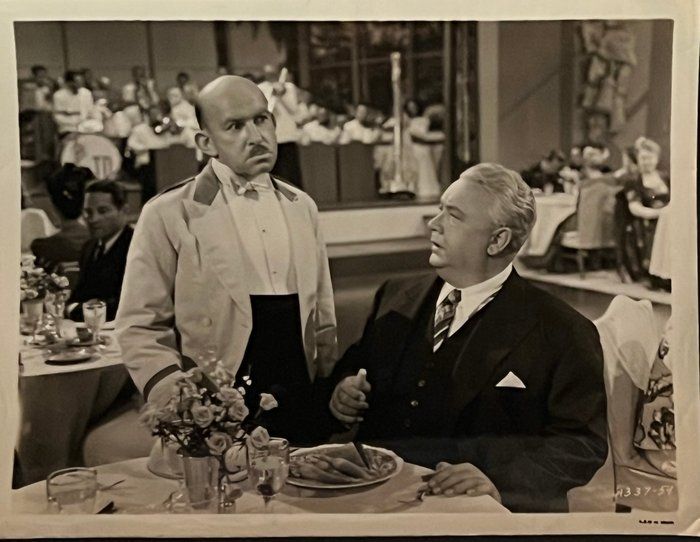 Lot 606: Luxury Liner 1948 Movie Unsigned Photo