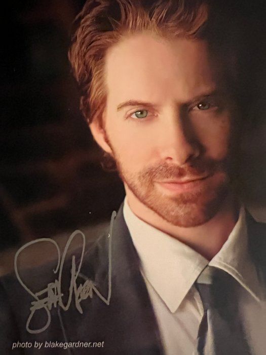 Lot 782: Seth Green facsimile signed photo. 5x7 Inches
