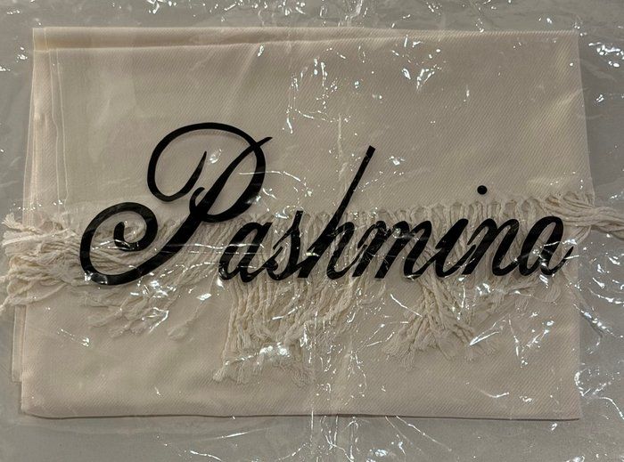 Lot 793: White Pashmina Scarf New