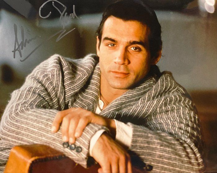 Lot 154: Highlander Adrian Paul Signed Photo