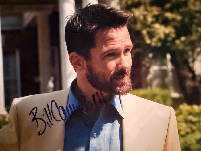 Lot 194: The 4400 Billy Campbell signed photo