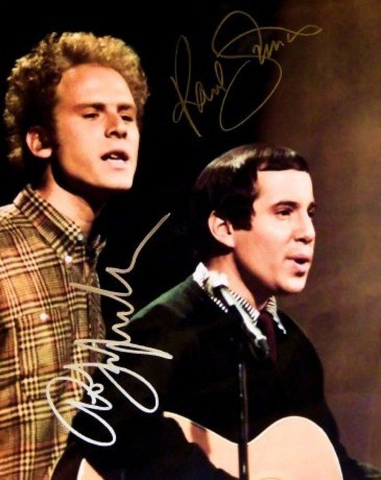 Lot 327: Simon and Garfunkel signed promo photo