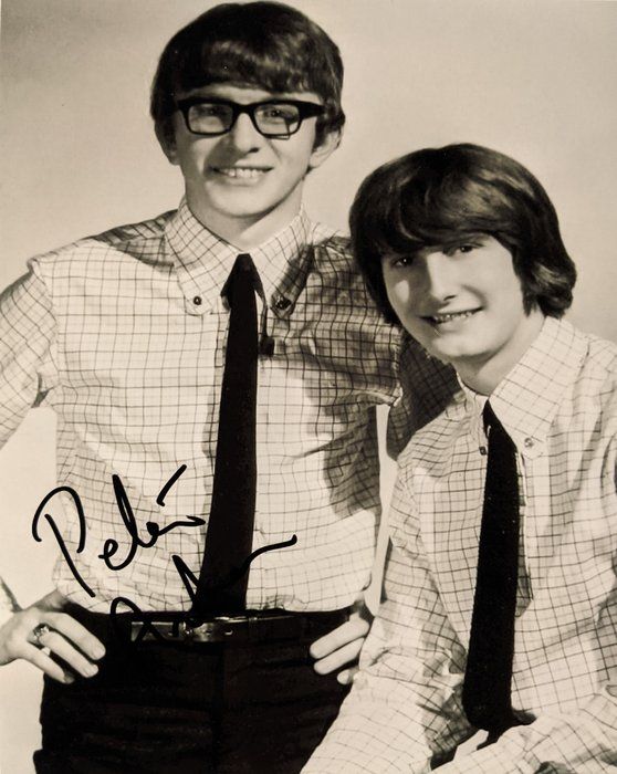Lot 17: Musician Peter Asher signed photo