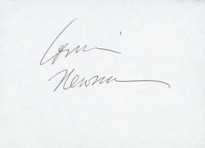 Lot 23: Saturday Night Live Laraine Newman signature cut