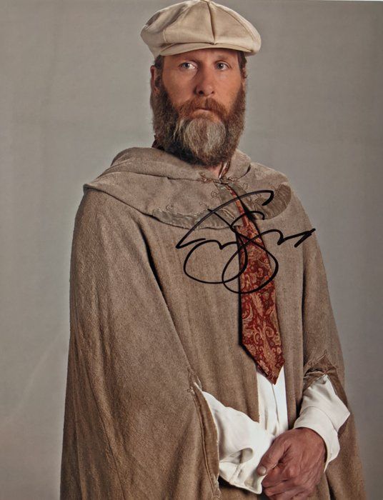 Lot 28: 101 Dalmatians Jeff Daniels signed photo
