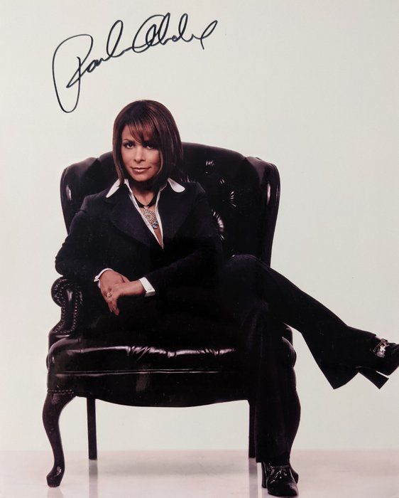 Lot 64: Pop Sensation Paula Abdul signed photo