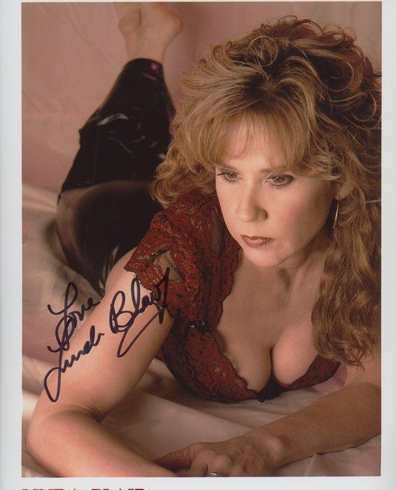 Lot 81: The Exorcist Linda Blair signed photo